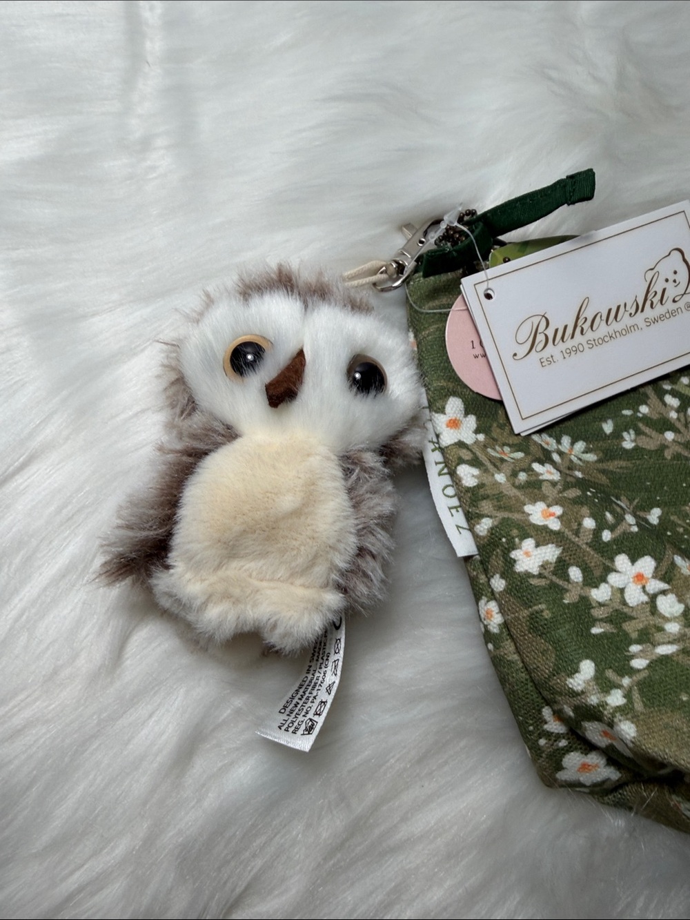NWT Bukowski Olive Green Floral Zip Pouch with Owl Charm - Picture 2 of 6
